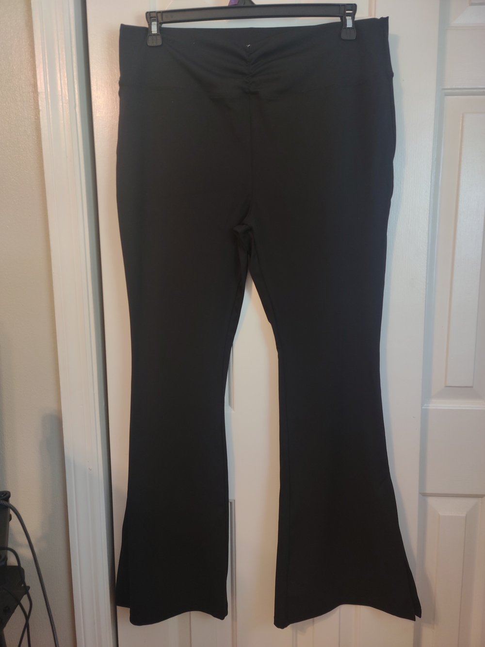 Fashion Nova/Women's Black Stretch Flare Pants